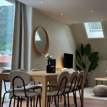 Heimby Homes - Four Bedroom Family Penthouse شقة *