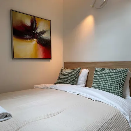 Heimby Homes - Four Bedroom Family Penthouse برغن