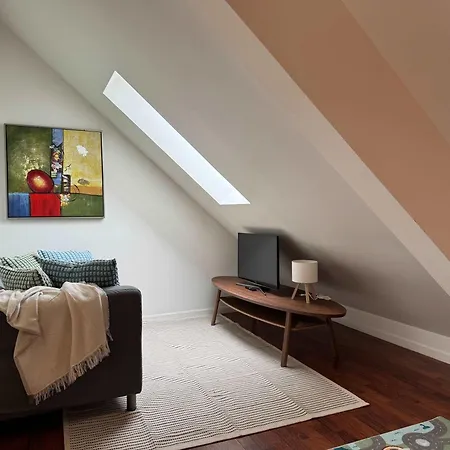 Heimby Homes - Four Bedroom Family Penthouse 아파트 *